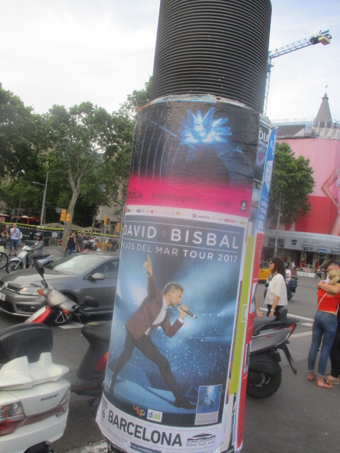 Pegada carteles y posters en toda España