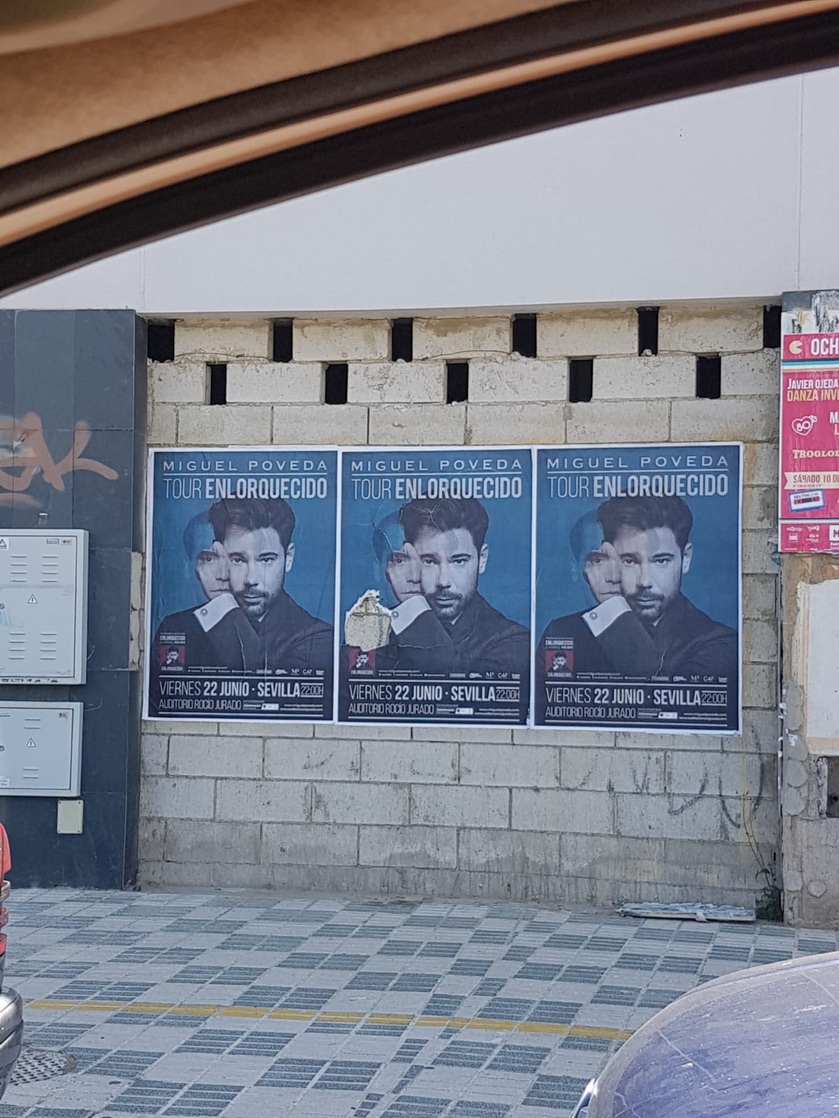 Pegada carteles y posters en toda España