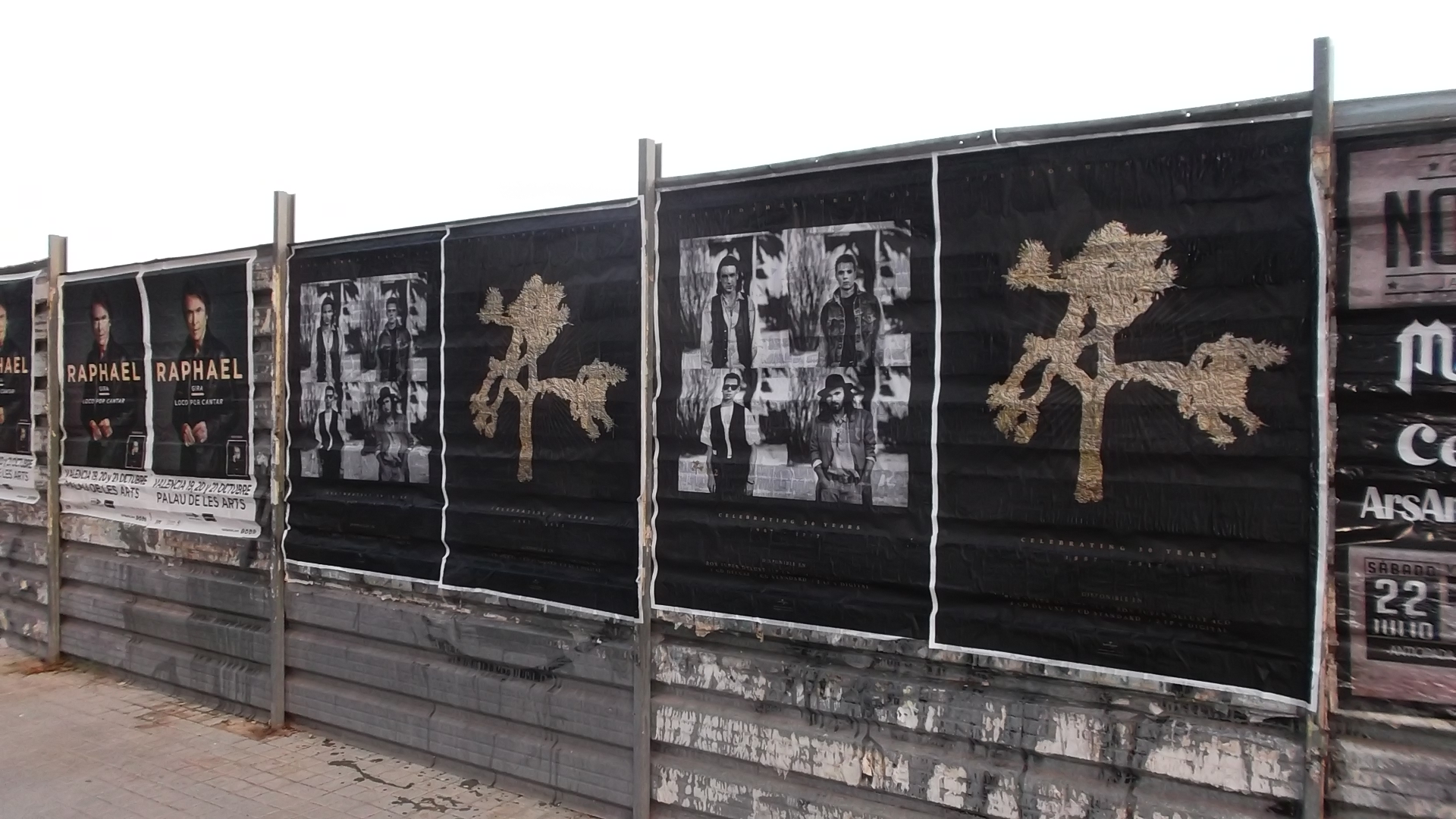 Pegada carteles y posters en toda España